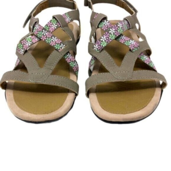 JSport | Tan with Flower Detail Velcro Closure Sandal Size 10 - Picture 7 of 12
